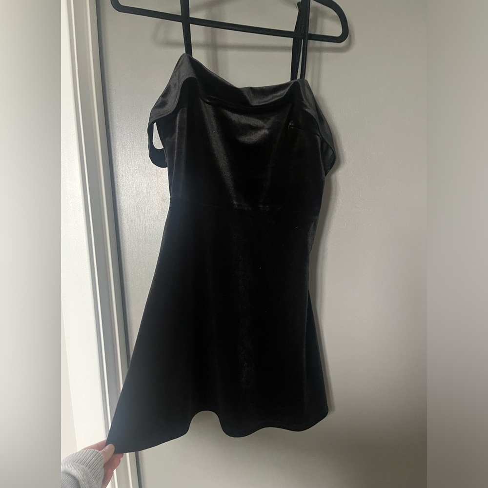 Honey Punch Medium Velvet Dress